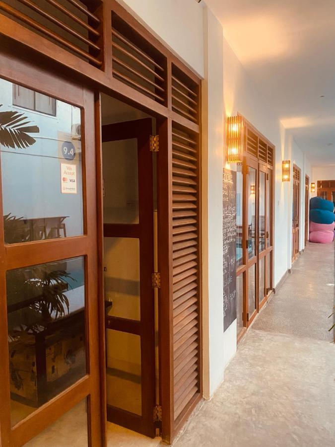 Bienvenido Madiha Hotel Polhena Bagian luar foto